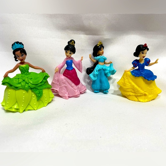 Lot of 4 2.5” Disney Princess Minifigures Tiana Mulan Jasmine & Snow White EUC - Picture 1 of 6